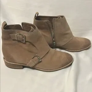 Michael Kors | Shoes | Michael Kors Tan Ankle Boots With  display picture 1